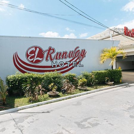 Reddoorz @ El Runway Hotel Bulacan Exterior photo