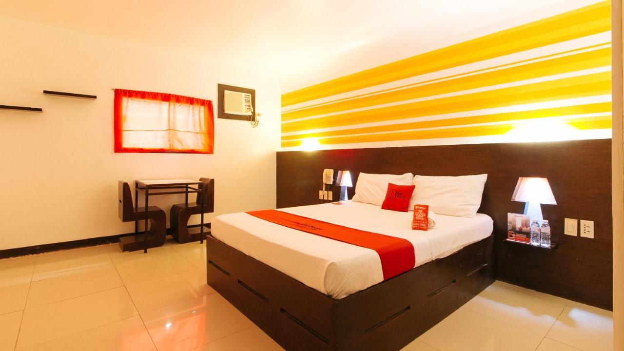 Reddoorz @ El Runway Hotel Bulacan Exterior photo